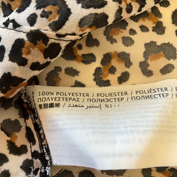 Mango sheer leopard print long sleeve button down blouse M - Picture 4 of 9